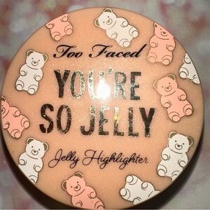 Too Faced Gilded Champagne Jelly Highlighter (Only Swatched)